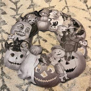Vintage Style Halloween Wreath-Wooden